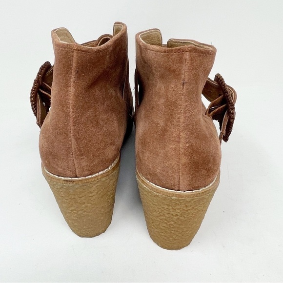 JACK ROGERS Women’s Brown Suede IZZIE Booties 3” Wedge Heel Buckle Slip On Sz 9 - Picture 3 of 8